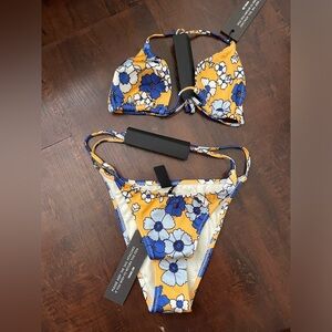 New with tags Triangl floral print bikini xs